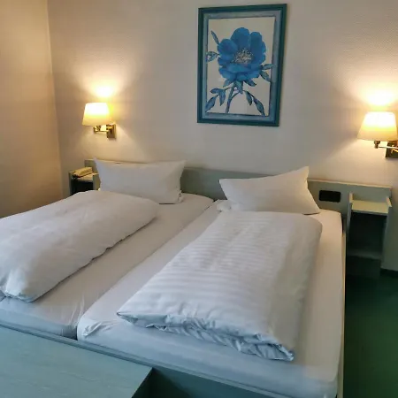 Deutsches Haus ホテル 3*