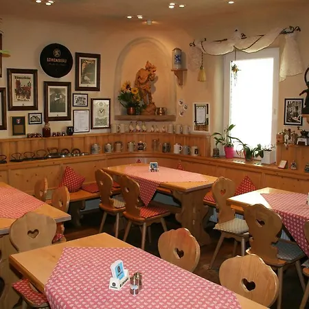 Deutsches Haus 3*